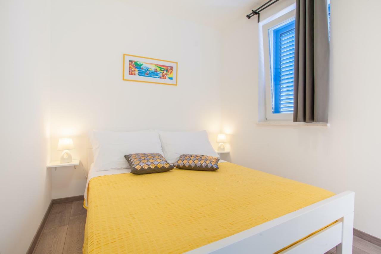 Apartment D Cres Extérieur photo