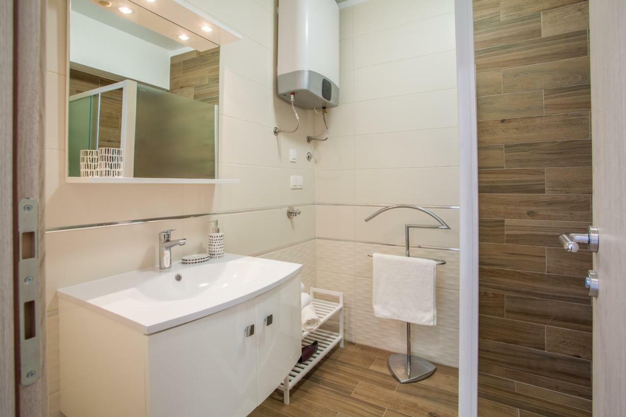 Apartment D Cres Extérieur photo
